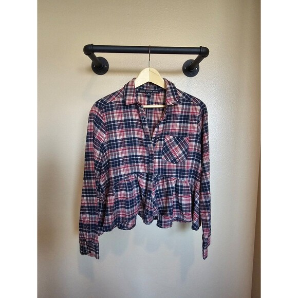 Flannel button up shirt size medium - Picture 2 of 9